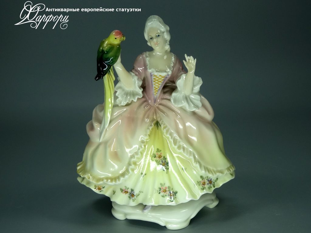 Купить фарфоровые статуэтки KARL ENS, Дама с попугаем, Германия